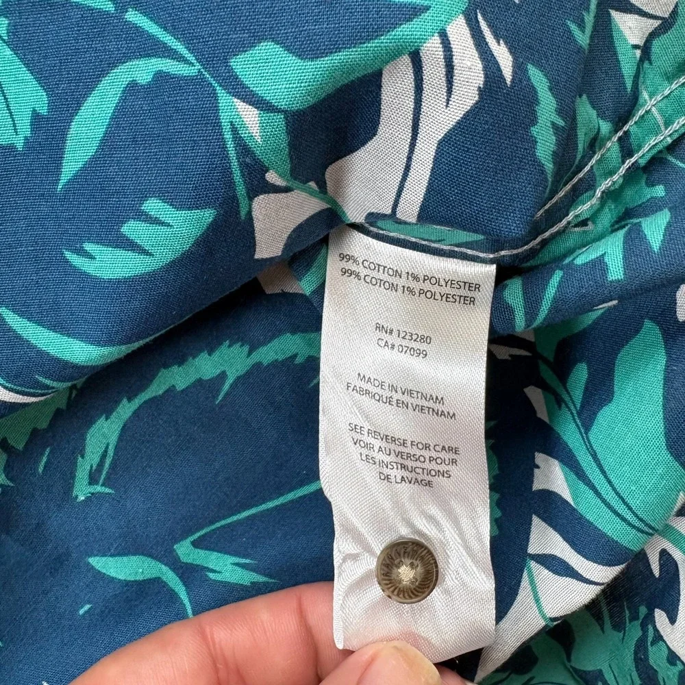Travis Mathew Shirt‎ Mens XL Blue Cotton Floral Travel Summer Outing Button Up